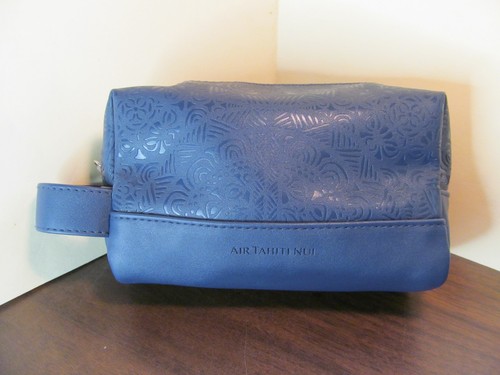 AIR TAHITI NUI airline amenity kit zipper bag travel kit