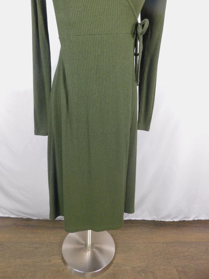 Vestido Old Navy Para Mujer XS Verde Oliva Acanalado Tejido Envolvente Corbata Cintura Manga Larga Foto 3 de 4