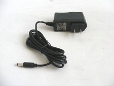 AC / DC 9 Volt Output Power Supply Adapter Charger New