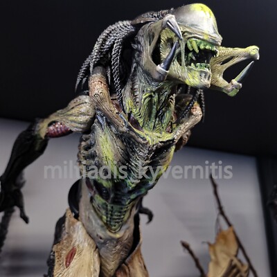 Hot Toys Aliens vs. Predator AVP 2 Requiem - Predalien (Battle Damaged  Version)