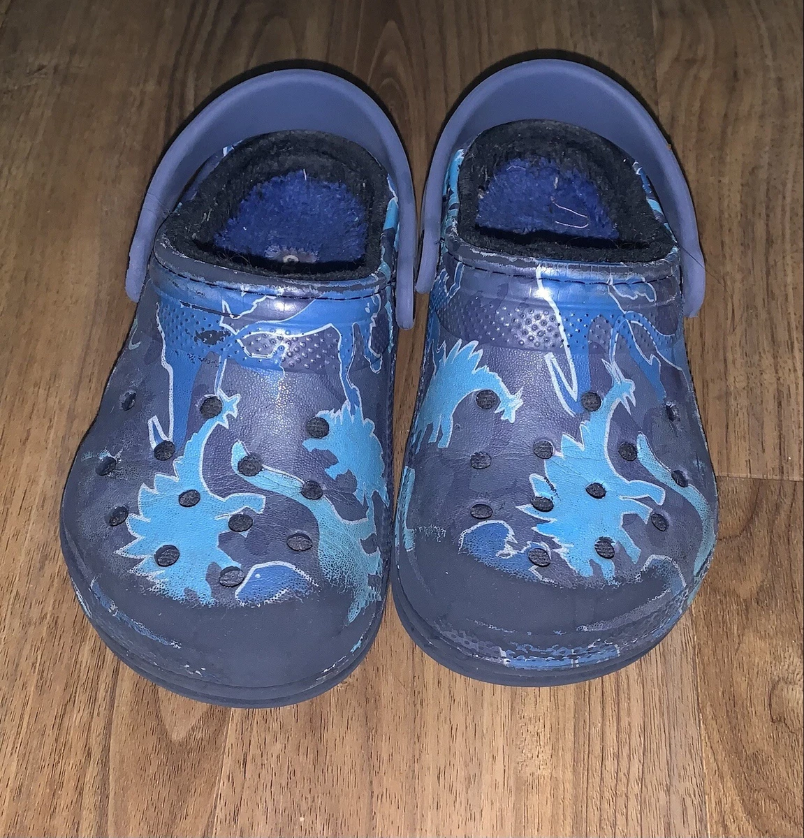 Croc's Fleece Fur Lined Blue Dinosaur Print Clogs Size 10 Kid's