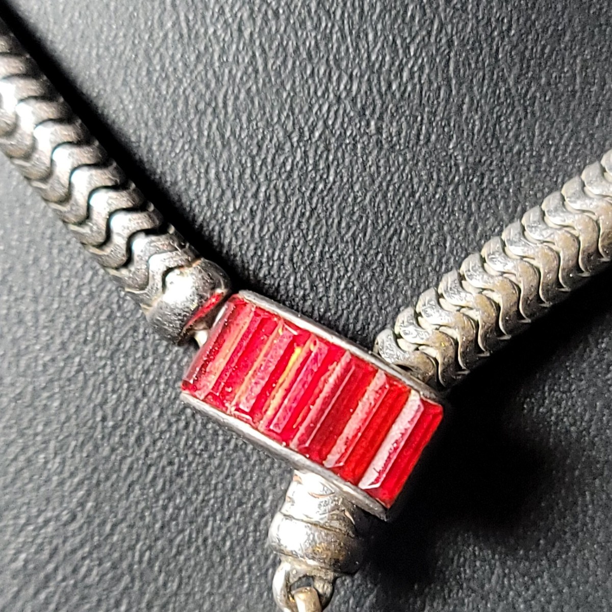 Collier Vintage Kreisler Art Déco Strass Rouge Lariat Gland Coulissant - Longueur 16 Pouces
