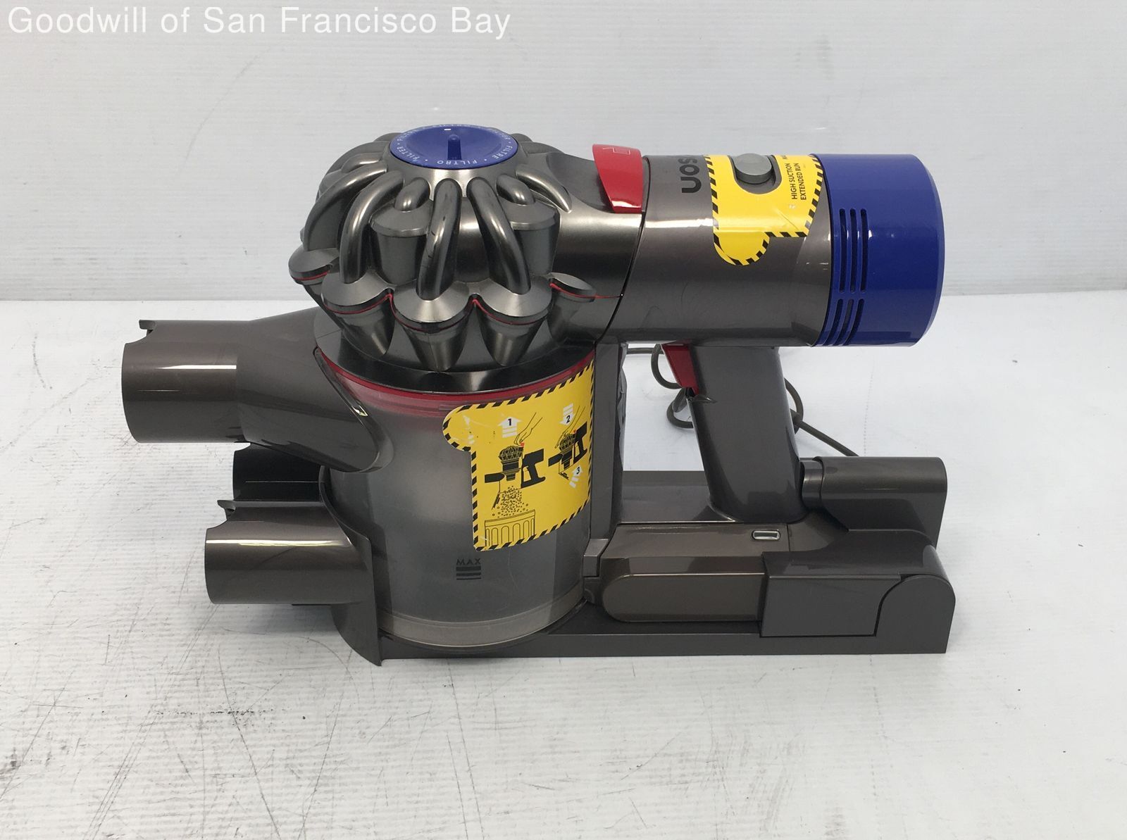 DYSON V8 Animal+ Cordless Stick Vacuum Cleaner With Dock And Charger eBay