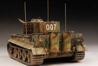 Award Winner Built Tamiya 1/35 Michael Wittmann Final Tiger 007+