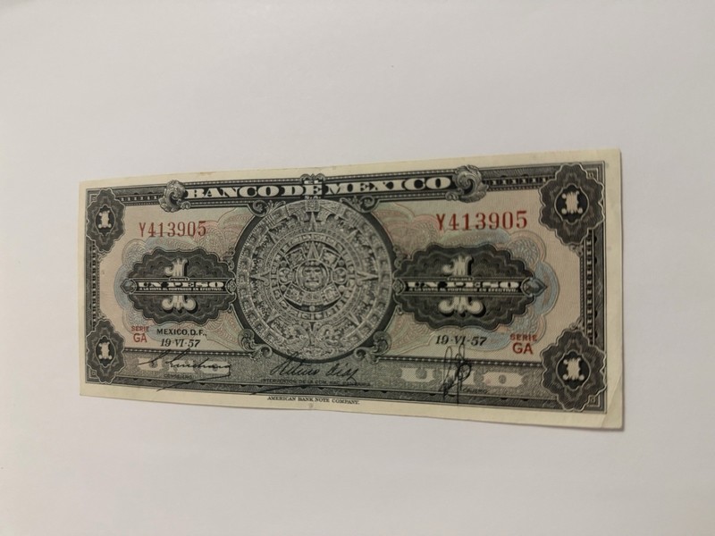 Mexican Bank Note: El Banco de Mexico S.A. 1957 1 Pesos, Serie GA No. Y413905