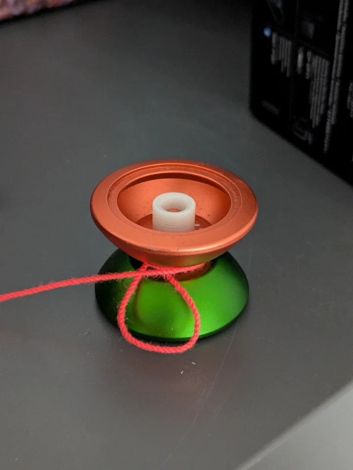 Auldey L-3 Yo-yo Metall - Bild 1 von 1
