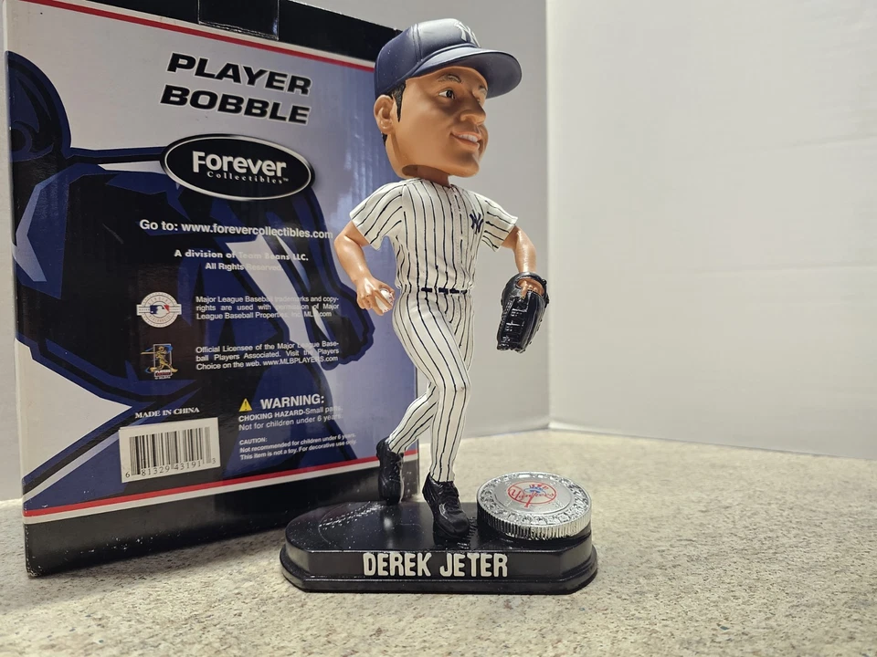 Derek Jeter New York Yankees MLB 2007 #'d FOCO Bobblehead Nuevo en caja  Foto 4 de 4