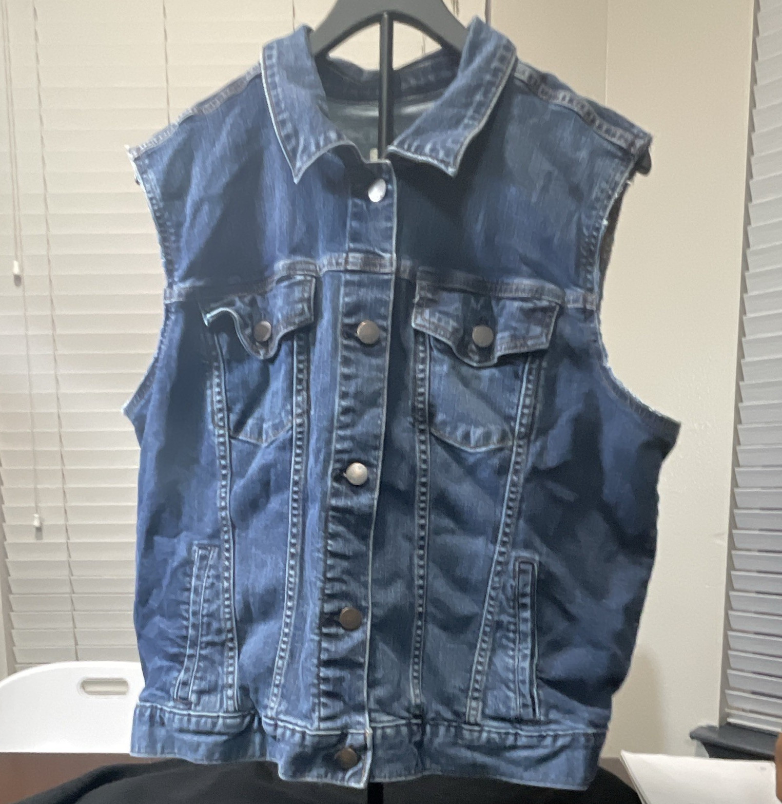 A.N.A. Women’s Blue Sleeveless Button-Front Vest Collared Pockets Size XL