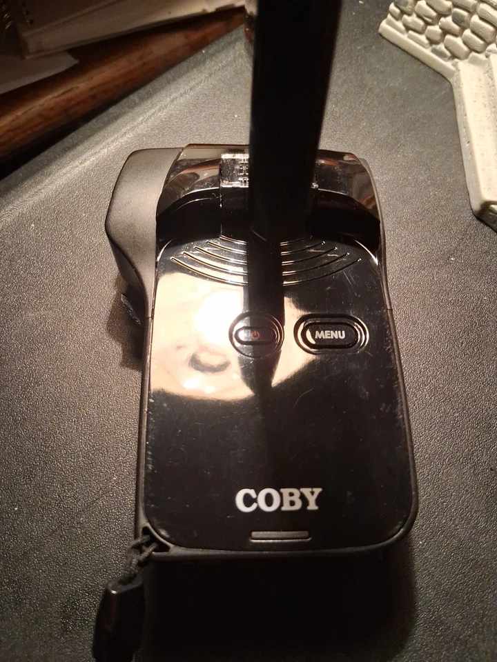 Coby CAM4002 (16 GB) Camcorder - Image 3 of 3