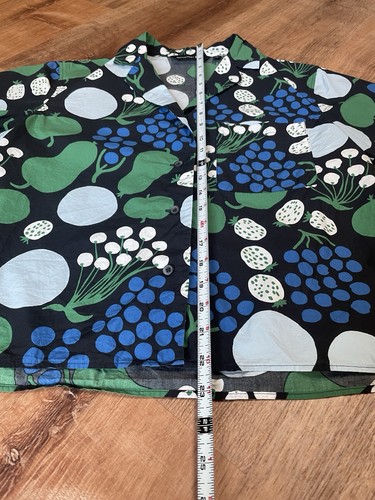 Uniqlo x Marimekko women's button up shirt XS fruit print cotton sustainable - Bild 7 von 11