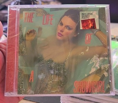 Taylor Swift The Life of a Showgirl CD + Hand Signed Photo 3