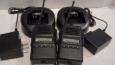 Lot of 2 VX Standard VX-824-G7-5 UHF 450-512 MHz 5W 512CH Two way Radio W/Batt