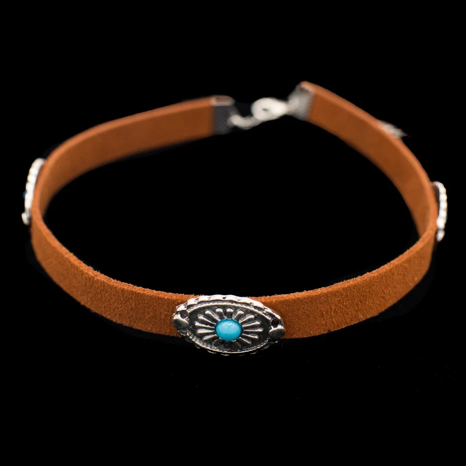 Collar Gargantilla Cuero Suave Marrón con Concho Plateado y Turquesa Foto 3 de 4