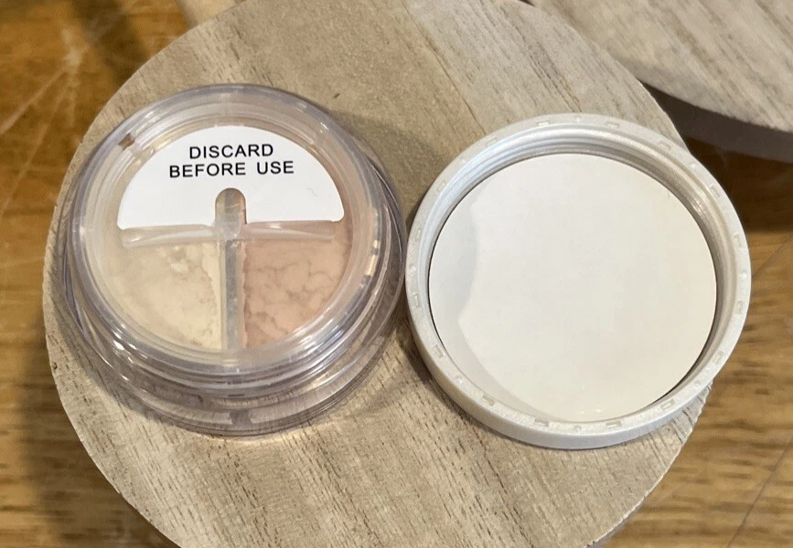 bareMinerals I.d. Natural Light Well Lit Back Lit Duo Concealer Sealed - Image 3 of 3