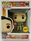Funko - POP Movies: 40 Year Old Virgin- Andy Holding Oscar #1064 CHASE VERSION