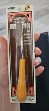 Curved Latch Hook Rug Tool Needle Wooden Handle 6  Vintage Penn Style 143