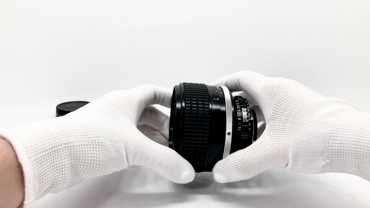 ニコン Ai-s Nikkor 85mm F1.4 231 Amazon.com : Nikon 85mm f/1.4 Nikkor AI-S Manual Focus Lens