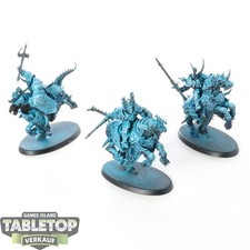 Slaves to Darkness - 3x Varanguard - teilweise bemalt
