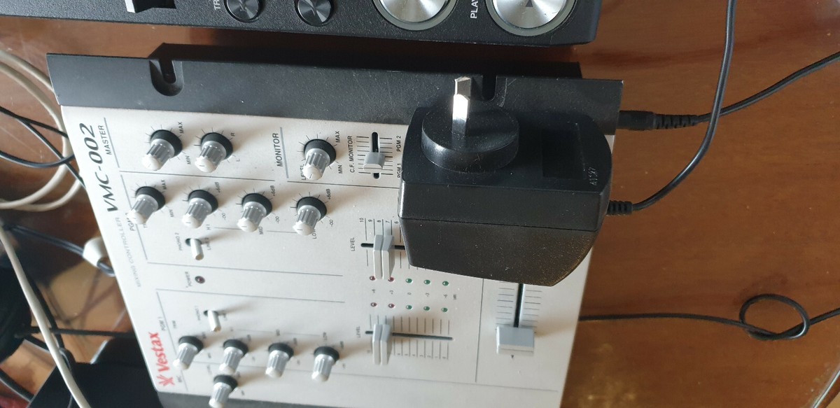 Vestax VMC-002 DJ 2 channel mixer Silver AC adapter | eBay Vestax VMC-002 DJ 2 channel mixer Silver AC adapter | eBay