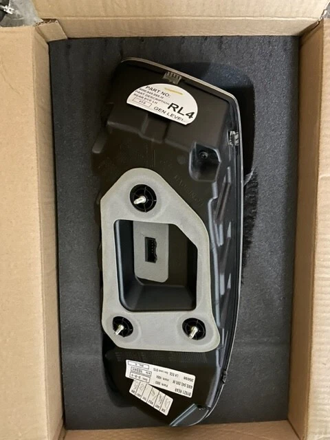 BENTLEY FLYING SPUR 2014 ON TAIL LAMP LH 4W0945095M - Image 2 of 2