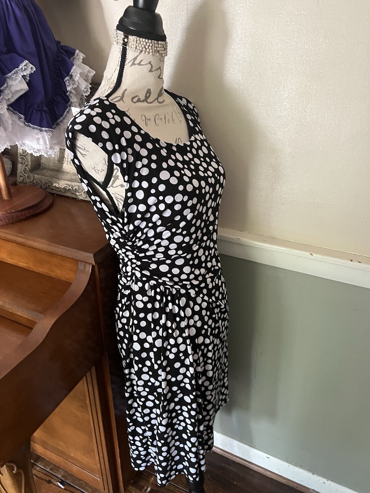 Picture 4 of 6