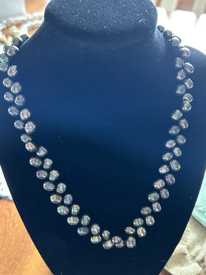 Colar de pérolas de água doce 16” comprimento cor chocolate fecho de aço inoxidável  - Imagem 2 de 4