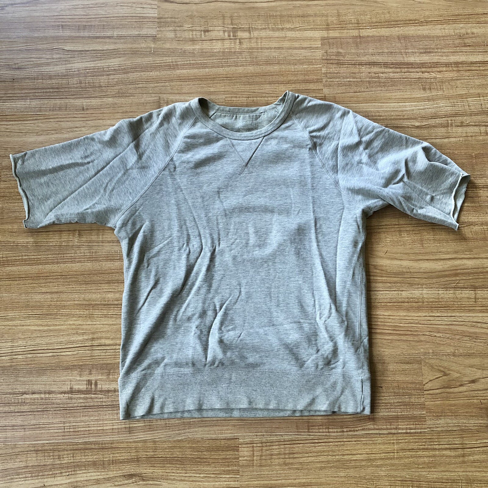 Uniqlo Cut Off Crewneck Sweatshirt 