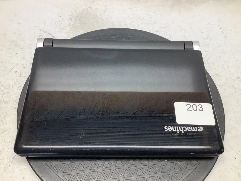 eMachines eM250 Intel Atom N270 1,6 GHz 1 GB SIN DISCO DURO Foto 2 de 4