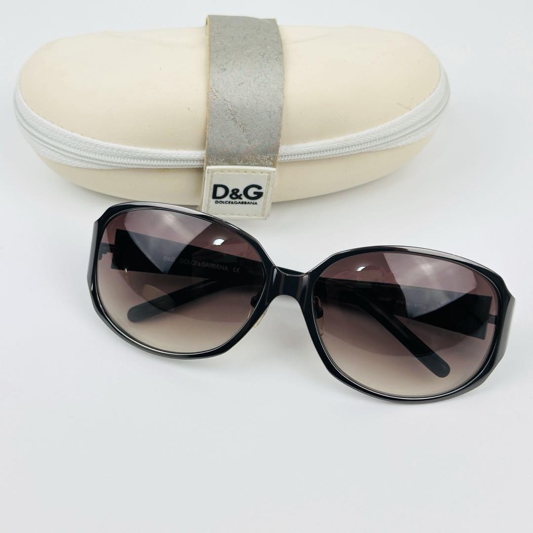 Dolce&Gabbana Women Black Two-Tone Lens Brown Sunglasses  display picture 1