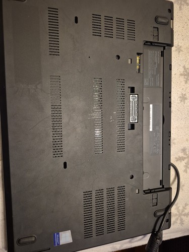 Lenovo ThinkPad T470 14" i5-7200u 2,5ghz 8gb ram OHNE LAUFWERK - Bild 5 von 5