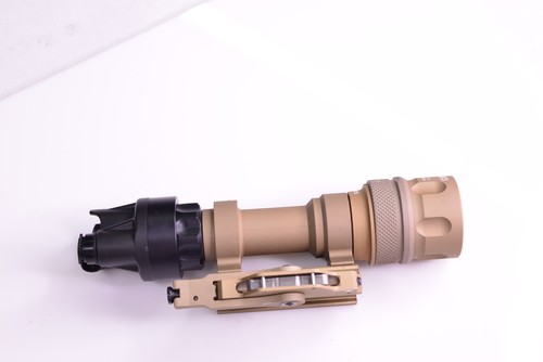 Surefire M952V-TN Tactical Flashlight with KM3 & M93 Mount
