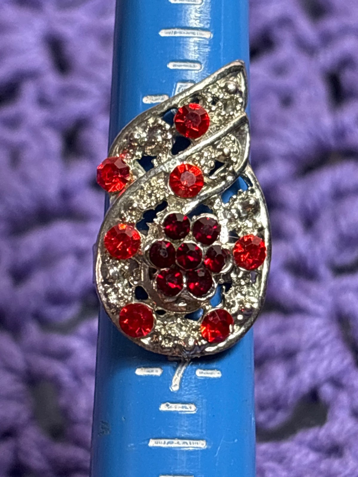 Vintage Silvertone Adjustable Ring Red Rhinestone… - image 1