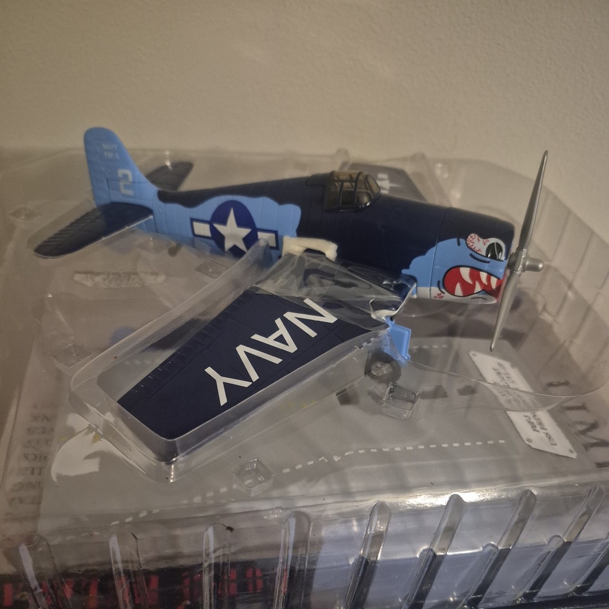 GEARBOX 12501 1:48 1944 Navy F6F-3 #2 Hellcat VF-27 | eBay
