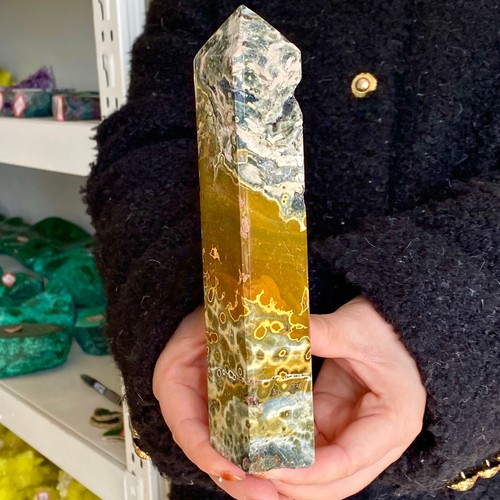1.13LB Natural yellow ocean jade obelisk crystal pillar crystal healing - Imagen 12 de 13