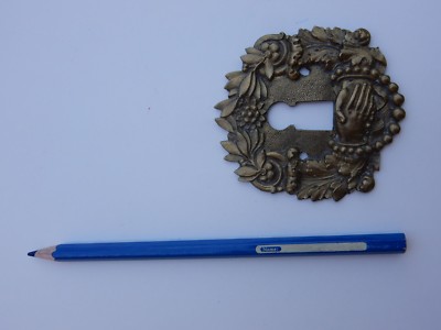 VIKTORIANISCHE LIEBHABER HÄNDE ROSETTE VIELLEICHT FÜR HOCHZEIT MITGIFT BRUST 6 X 7 CM 