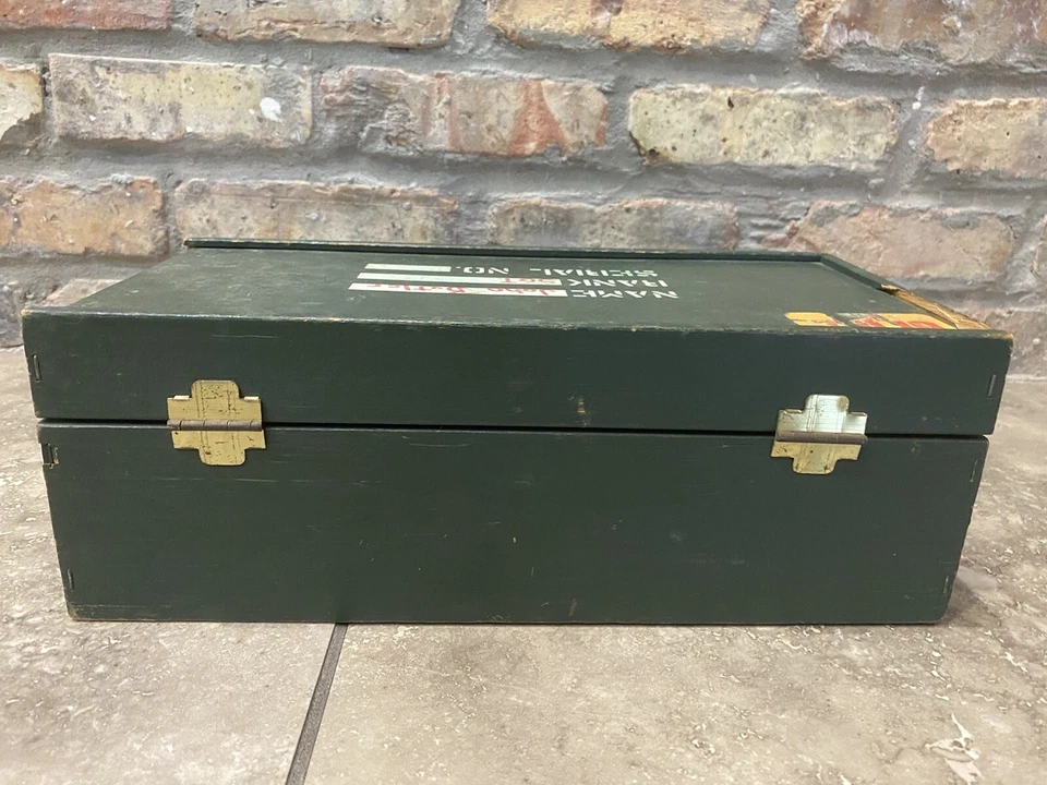 Armario de madera GI Joe vintage años 60 para figura Hasbro de 12" sin bandeja Foto 3 de 4