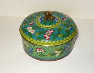 OLD 19TH CENTURY CHINESE BRONZE CLOISONNE ENAMEL FOO DOG HUMIDOR BOX