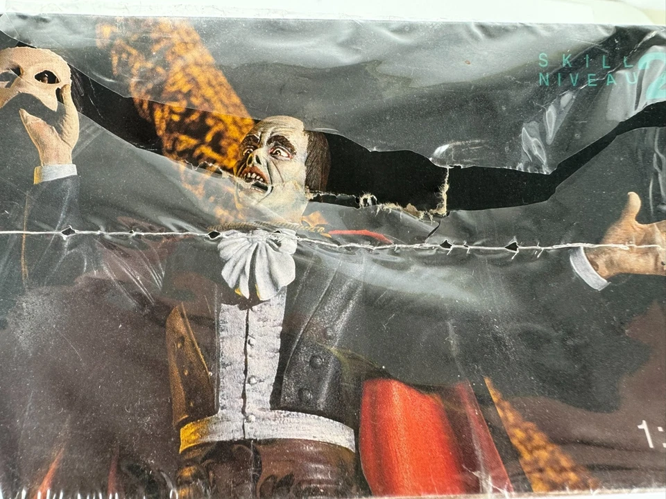 Monogram Phantom of The Opera Model Kit 1:8 Sealed Universal Studios Monsters - Image 4 of 4