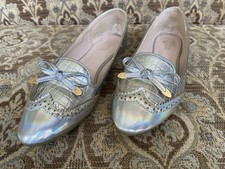 Black Swan Silver Crocodile Embossed Bow Slip-On Flats Pointed Toe Women's 8.5