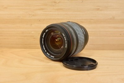Sigma AF 28-300mm f/3.5-6.3 Macro Zoom Lens / Pentax K- Mount