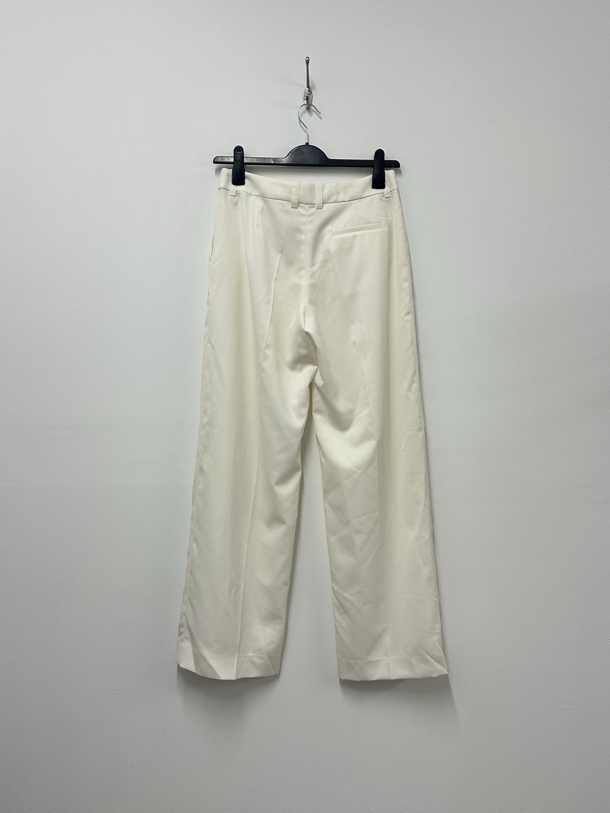 The Frankie Shop Size Medium Daytona Pleated Wool Trousers OffWhite Wide Leg thumbnail 4