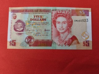 Belize five dollars risque déchirure pliure etc..