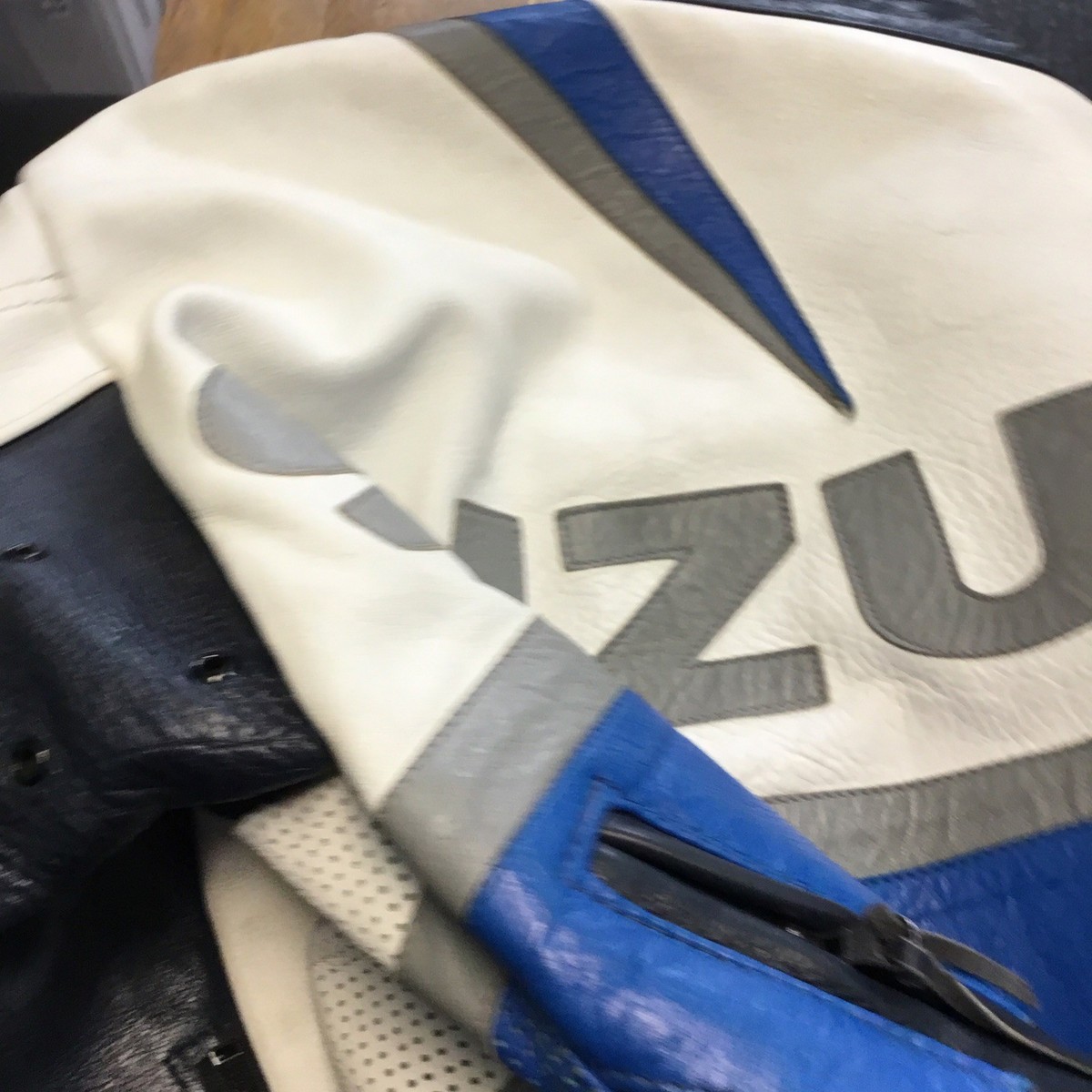 Vanson Suzukiレザーモーターサイクルジャケット Suzuki Vanson Leather Jacket Motor Bike R CSX White Blue Grey