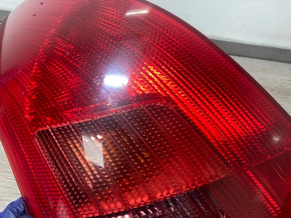 2007 SUZUKI SWIFT PASSENGER & DRIVER SIDE REAR TAIL LIGHTS PAIR - Image 4 of 4