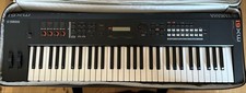 Yamaha MX61 61 Keys Analog Keyboard Synthesizer Bk Japan Musical Instrument used