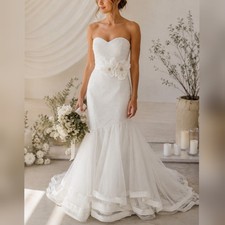 Jasmin White Tulle Belted Fit n' Flare Strapless Sweetheart Wedding Dress sz 12