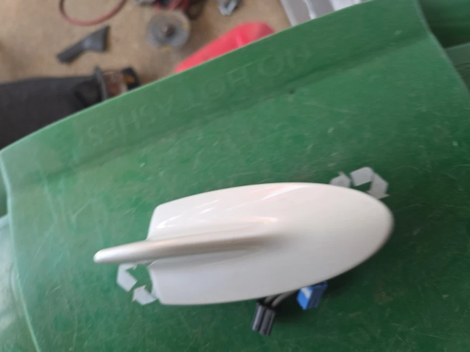 Lexus IS250/350 2011-13 techo aleta de tiburón atnenna fabricante de equipos originales 86760-53050-A1 Foto 3 de 4