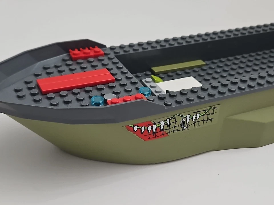 LEGO Legends of Chima Cragger's Command Ship Boat Hull & Deck 70006 Olive Green - Image 2 of 4