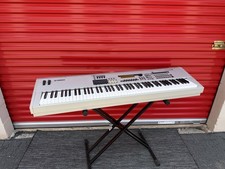 Yamaha MO8 88-Key Workstation Synthesizer Key...