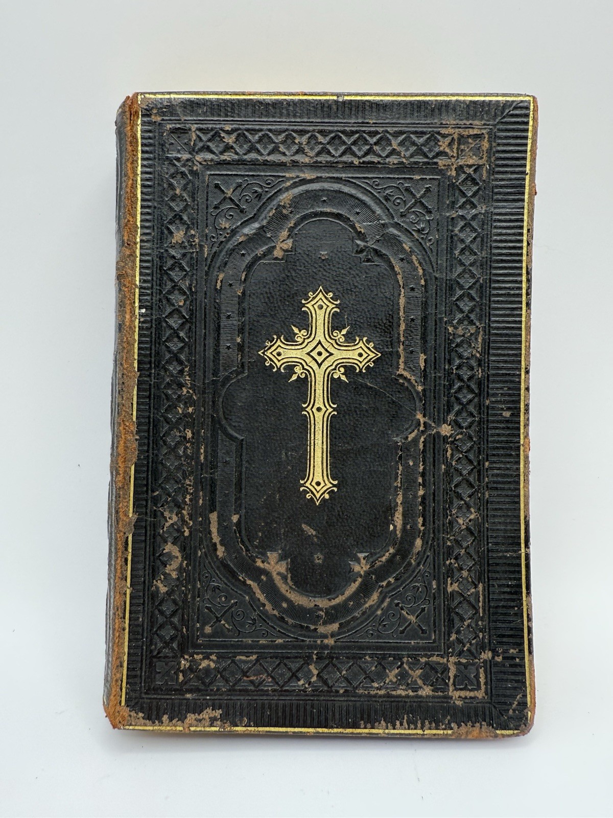 Antique 1900 German Lutheran Hymnal Gesangbuch Hannover Leather Cross Book